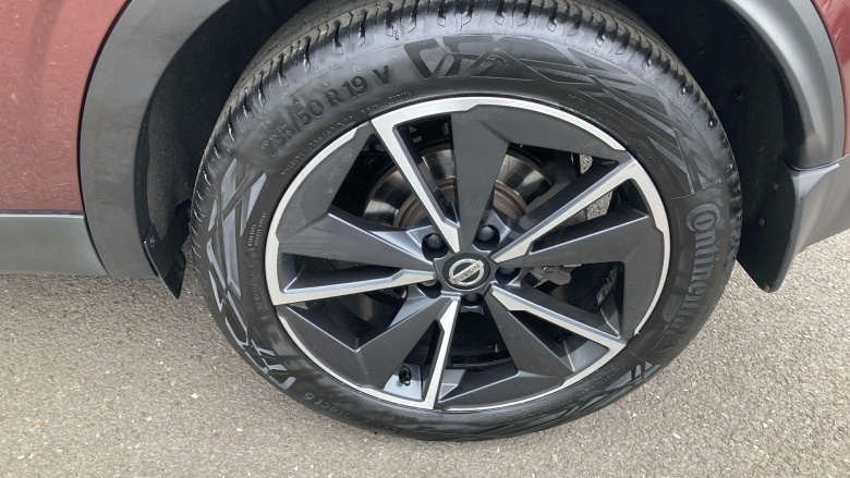 Nissan Qashqai 1.3 DiG-T MH 158 Tekna 5dr Xtronic Petrol Hatchback